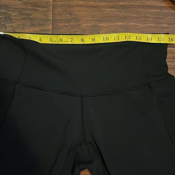 Lululemon Black Athletic Mesh Pockets Mesh Ruched Design Cropped Leggings - Picture 5 of 10